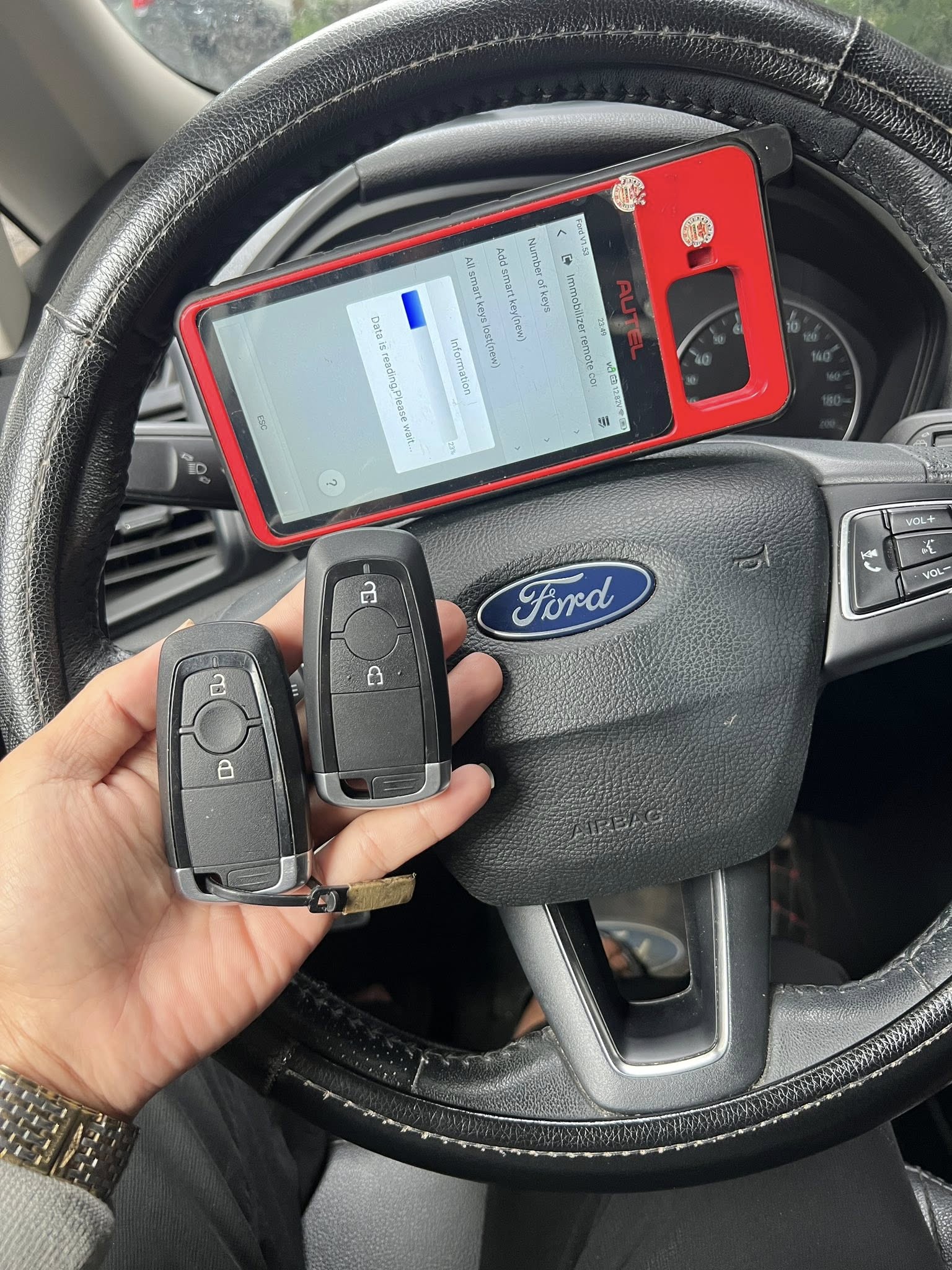 Chìa khóa ô tô không nhận tín hiệu