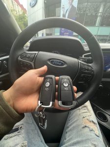 làm chìa khóa ô tô khu Công Nghệ Cao